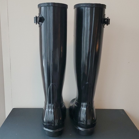 Hunter Tall Boots with Boot Sock Included! - Picture 6 of 16